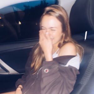 Meet your Posher, Olivia